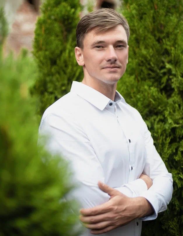 Брюхно Артем Валерьевич Брюхно Артем Валерьевич